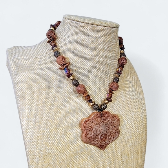 Chico's Stone Bead Medallion Earth Tones Pendant Necklace - Picture 1 of 17